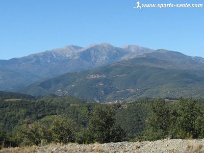 Photo du Mont Canigou en montant au col de Fontfrède