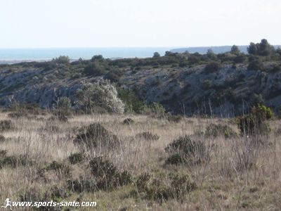 Photo de Roquefort des Corbières entre ciel et mer
