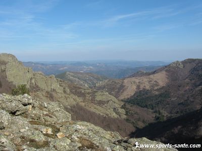 Photo du plateau de l'Espinouze vers le Massif Central