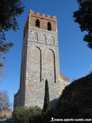 Photo du clocher de l'église Sainte Marie à Espira de l'Agly