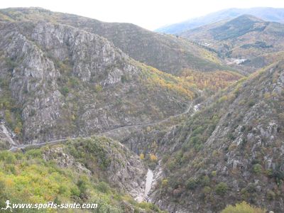 Photo des gorges du Chassezac depuis la Tour de La Garde-Guérin en Lozère