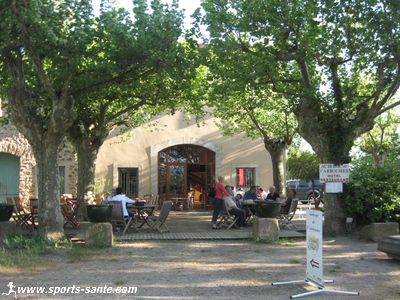 Photo de l'auberge des Arbousiers à Homps dans l'Aude