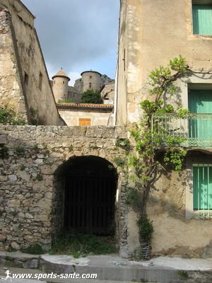 Photo de la Tour de Guet du Tras Castel à Saint-Jean de Buèges en Languedoc