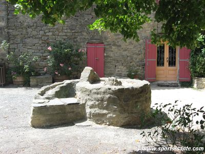 Photo du puits d'Aigne en Languedoc-Roussillon