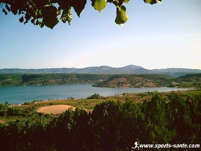 Photo du Salagou en montant au Mont-Liausson