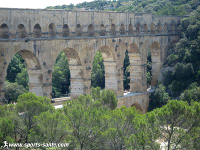 Photo du Pont en amont du Gard en Languedoc
