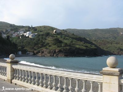 Photo du front de mer à Port-Bou