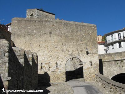 Photo de la Porte d'Espagne à Prats de Mollo