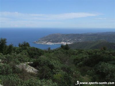 La côte depuis le GR11 près de Puerto de la Selva en Catalogne