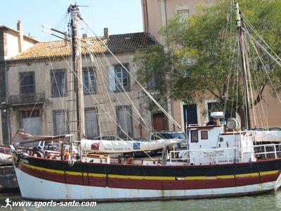 Photo de vieux gréement sur les quais d'Agde