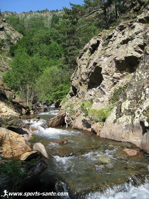 Randonnée dans les Gorges du Sègre depuis Llo