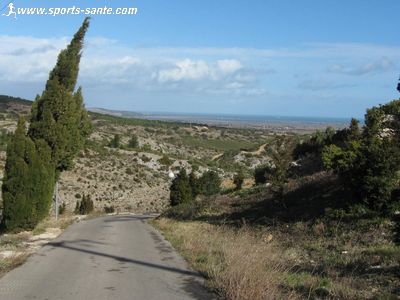 Treilles, 11510, au pays du vent des Corbières et du Soleil du Languedoc, département de l'Aude