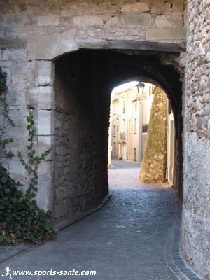 Photo d'un porche église Saint-Grégoire