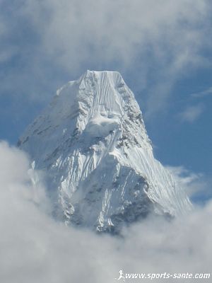 Photo d'un sérac sur l'Ama Dablam