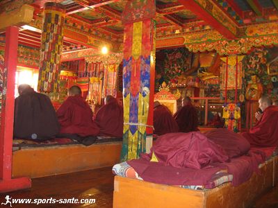 Photo de cérémonie au monastère de Tengboche