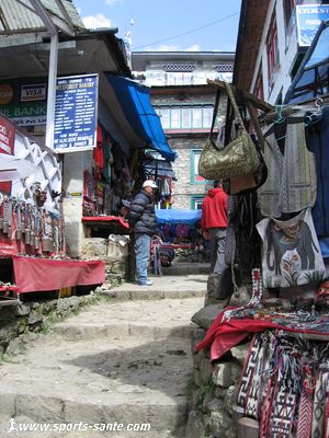 Photo de ruelles du bazar de Namché