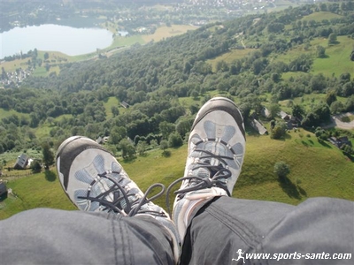 Photo aérienne de saut en parapente à Saint Lary-Soulan