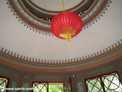 Photo de l'intérieur du pavillon chinois à Isle Adam 95