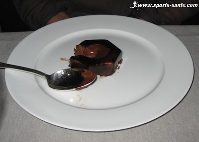 Photo du dessert au chocolat Tour Eiffel