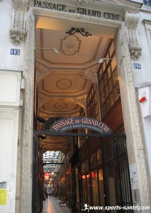 Le passage du Grand Cerf vers le quartier Montorgueil à Paris II ème