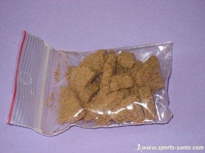Photo de morceaux de propolis à mâcher