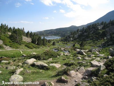 Image de l'étang long au pied du Carlit