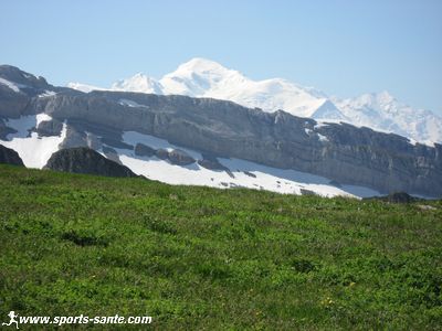 Photo du Mont Blanc et Rochers de la Couarra