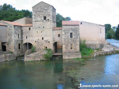 Photo d'un moulin à blé sur l'hérault