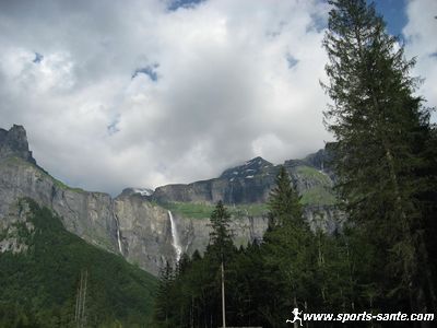 Randonnée dans le Cirque de Fer à Cheval à Sixt