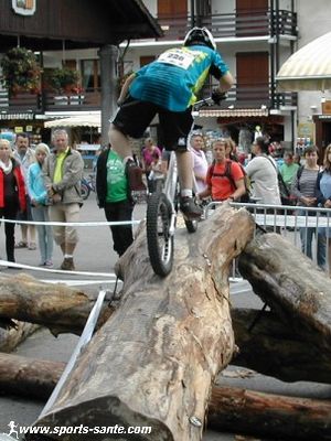 Photo de figure de trial vtt