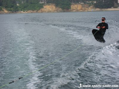 Photo de saut en kneeboard