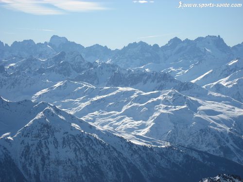 Le Massif des Ecrins et la Meije depuis la Cime Caron