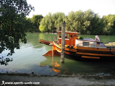 Photo de péniche sur la Marne