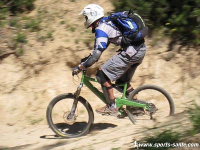 Photo de vélo d'enduro